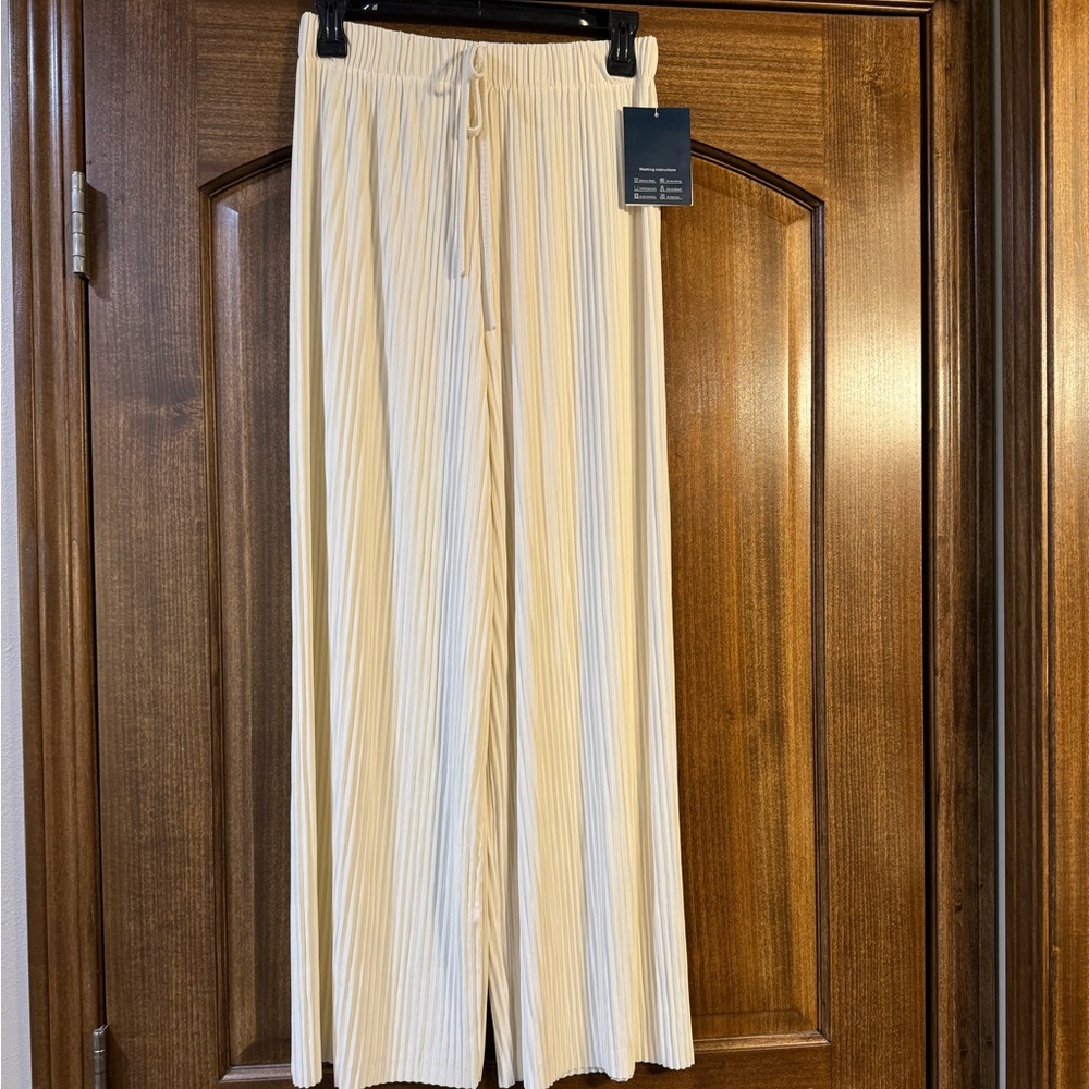 Comfortable pants- light BLUE, lime green, creamy OFF WHITE- fit S or Med.